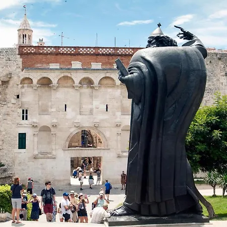 Гостевой дом Pylon 4*