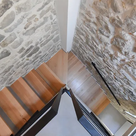 Casa de hóspedes Pylon 4*