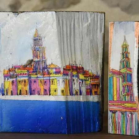 Casa de hóspedes Pylon Split