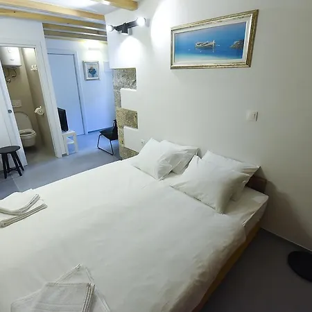 Pylon Casa de hóspedes 4*