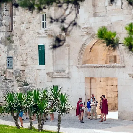 铁塔客房旅馆 招待所