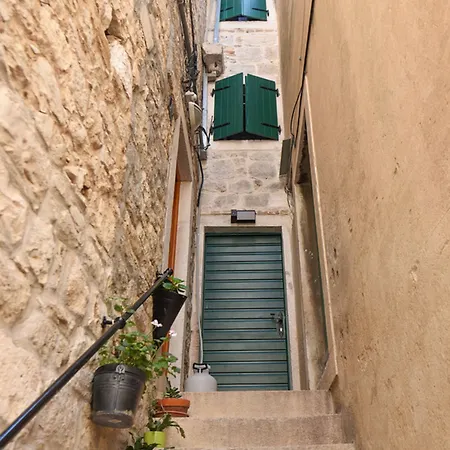 铁塔客房旅馆 招待所