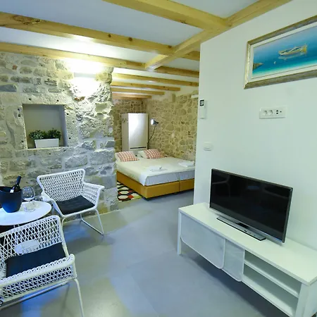 铁塔客房旅馆 招待所 4*