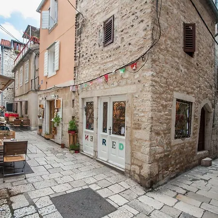 铁塔客房旅馆 招待所 4*